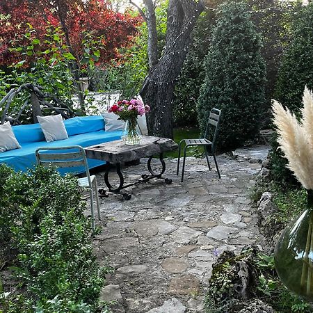 Le Priolat Des Anges Aux Portes Des Gorges Du Verdon Trigance Exterior foto