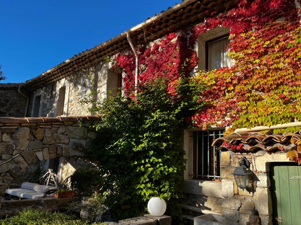 Le Priolat Des Anges Aux Portes Des Gorges Du Verdon Trigance Exterior foto