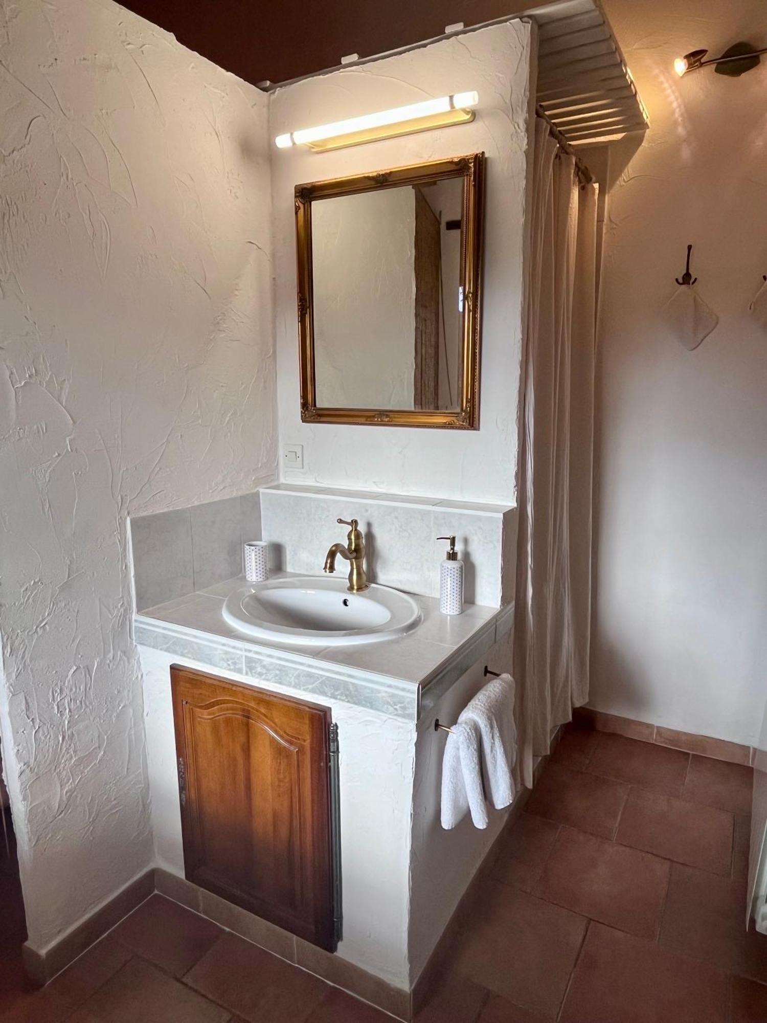 Le Priolat Des Anges Aux Portes Des Gorges Du Verdon Trigance Zimmer foto